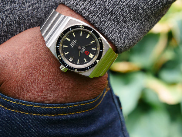 Omega seamaster sale f300