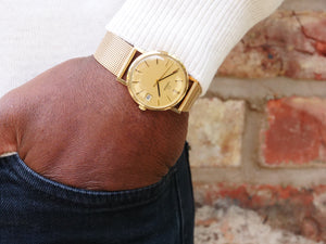 Omega 9 ct gold gents dress watch.